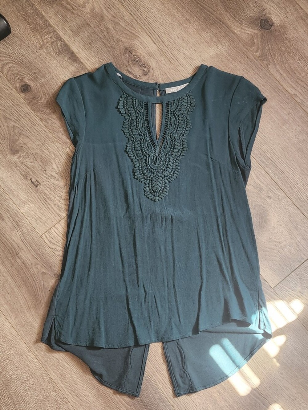 Daniel Rainn Teal Green Short Sleeve Top with Embroidered Keyhole